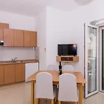 아파트 Juric *